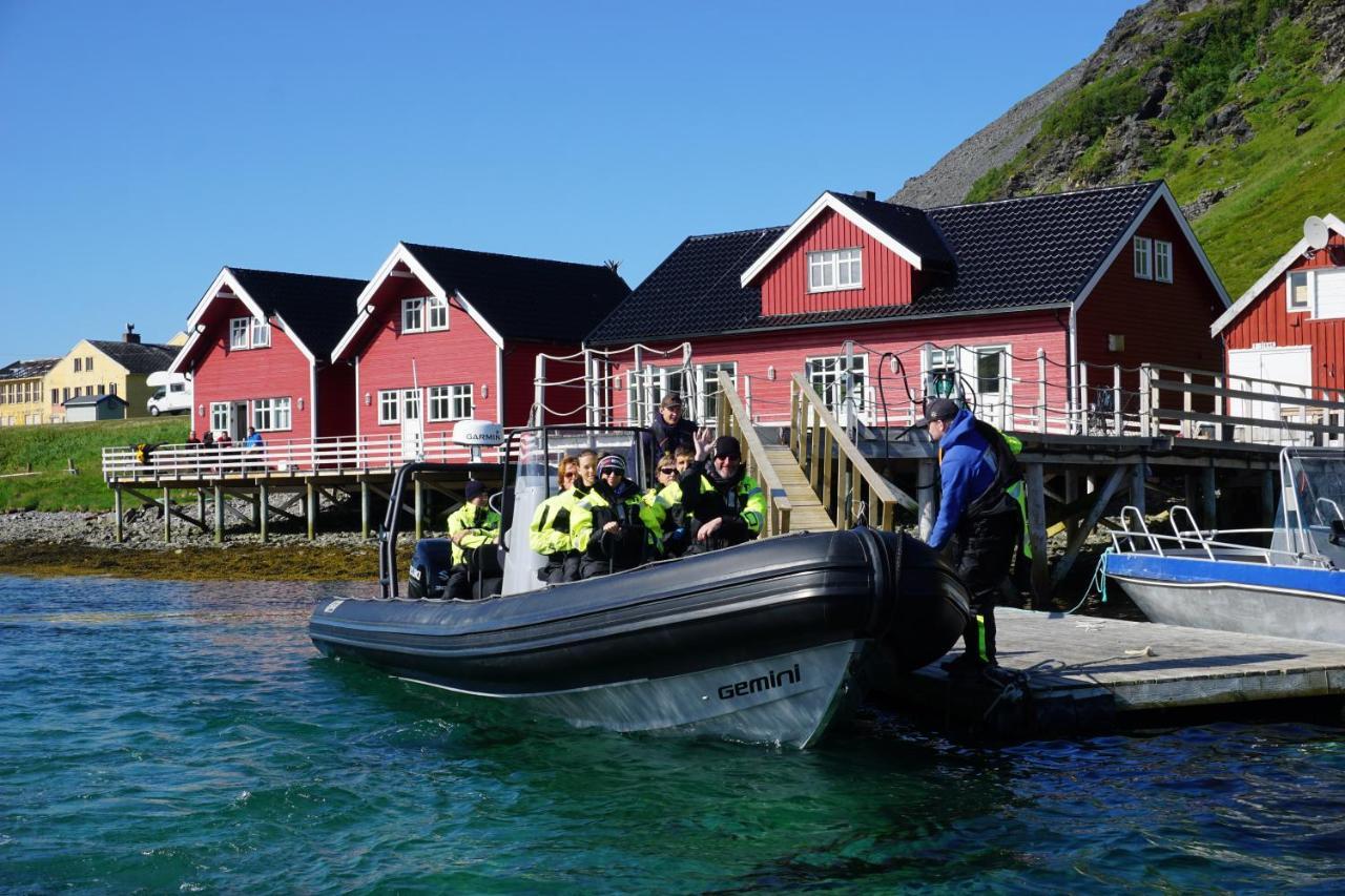 Sarnes Seaside Cabins Honningsvag Bagian luar foto