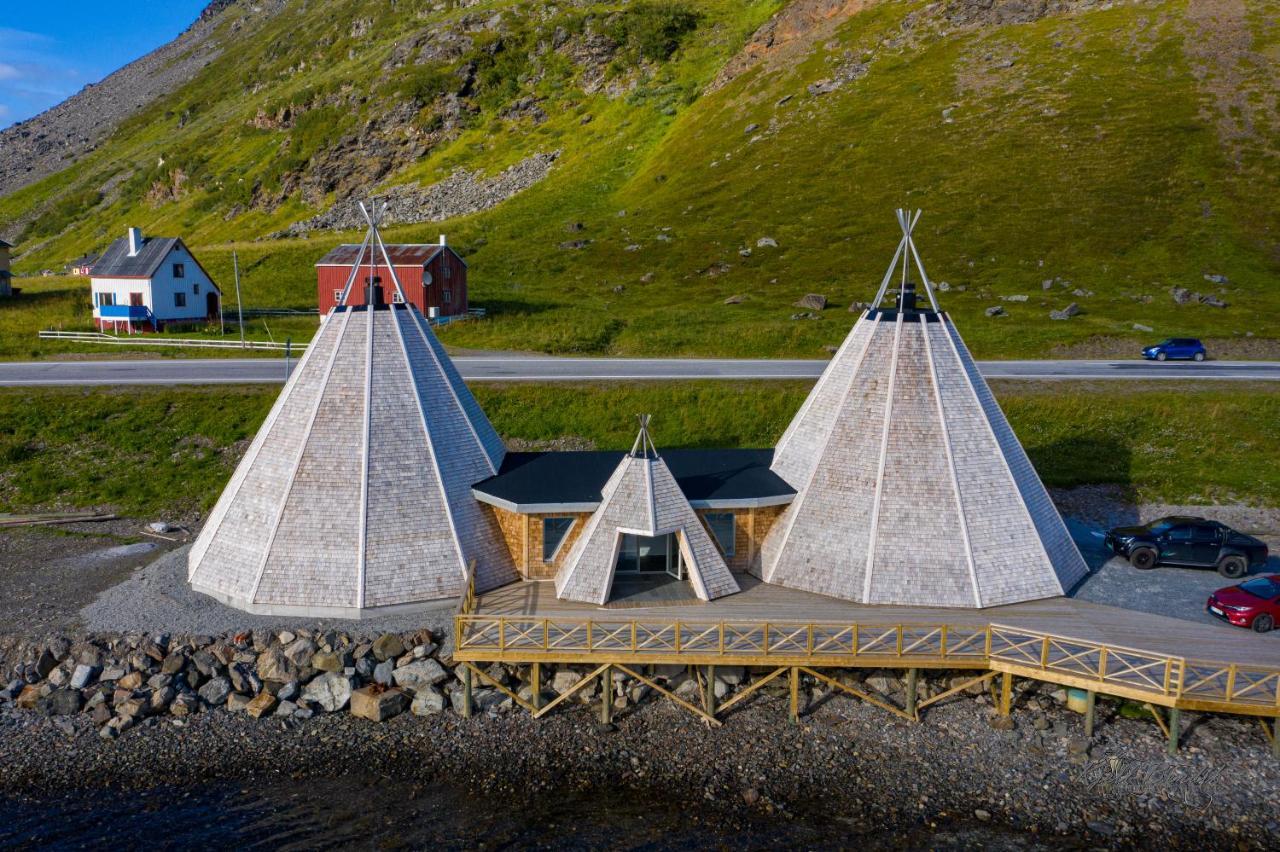 Sarnes Seaside Cabins Honningsvag Bagian luar foto