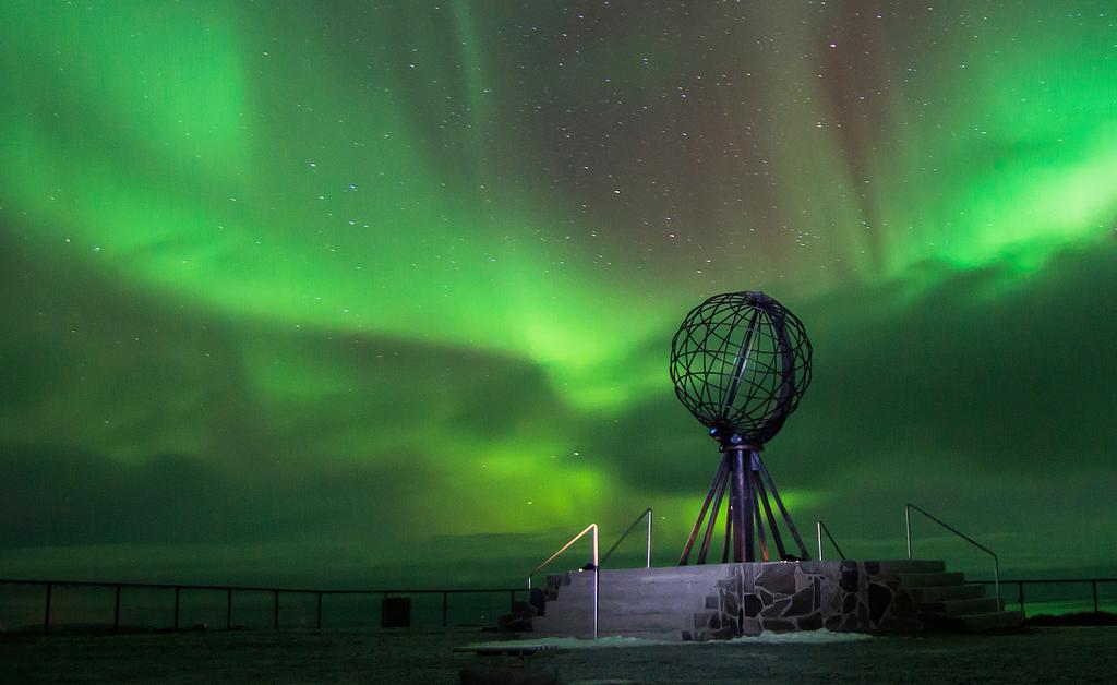 Sarnes Seaside Cabins Honningsvag Bagian luar foto