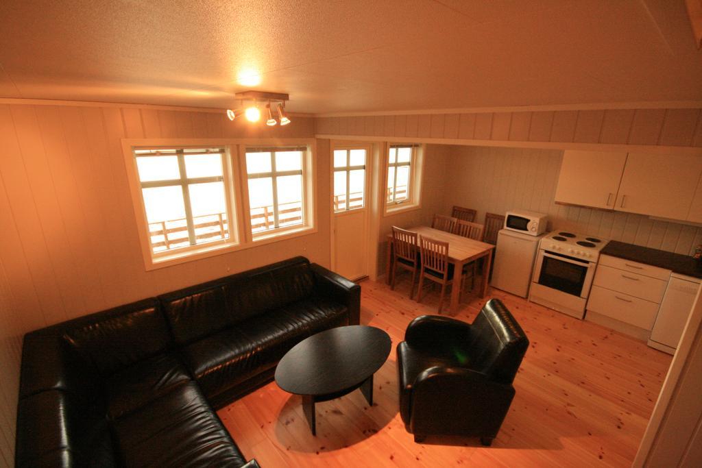 Sarnes Seaside Cabins Honningsvag Bagian luar foto