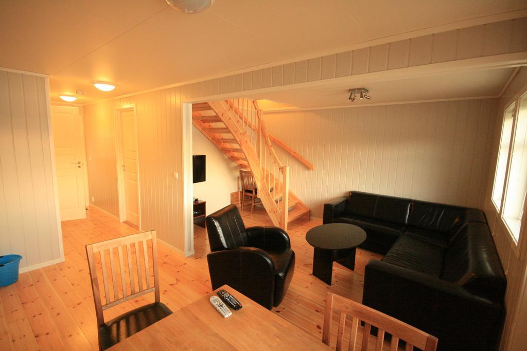 Sarnes Seaside Cabins Honningsvag Bagian luar foto